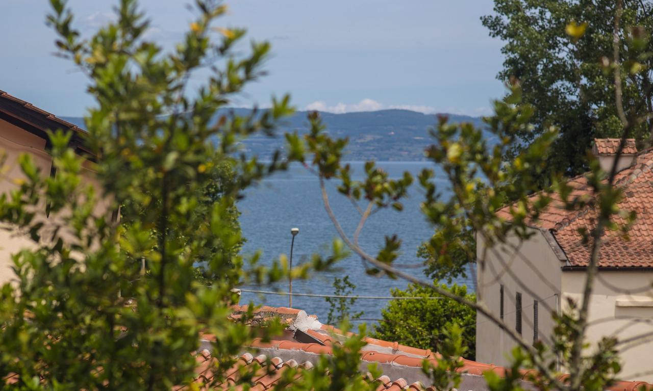 Lako Hostel Capodimonte Buitenkant foto