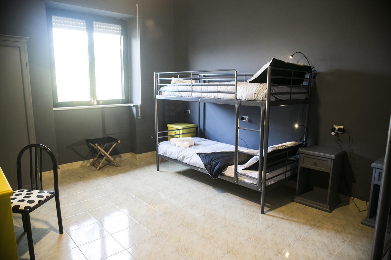 Lako Hostel Capodimonte Buitenkant foto